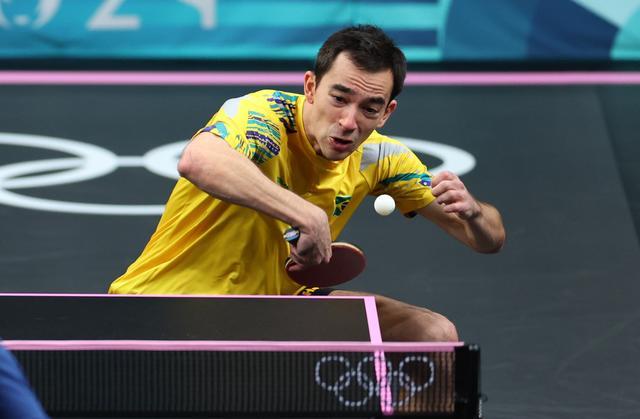 动作过大踢 动作过大踢