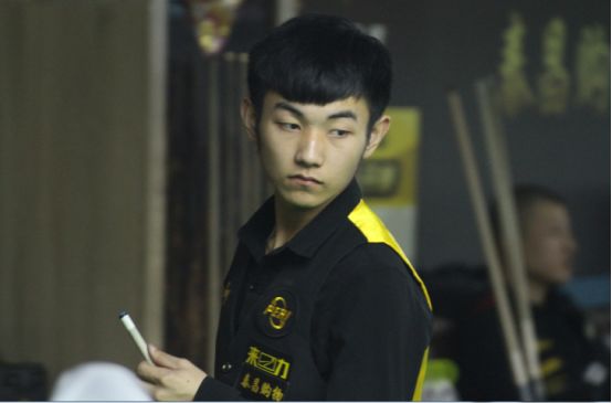 更加灿烂的 更加灿烂的