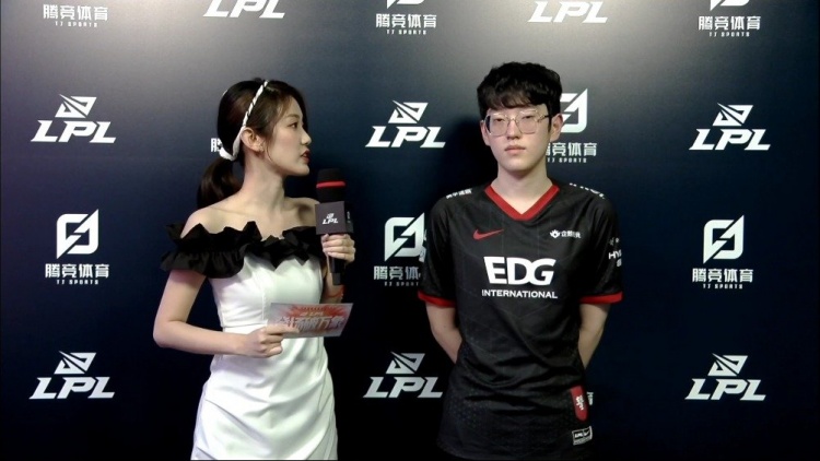 冉冉升起 冉冉升起