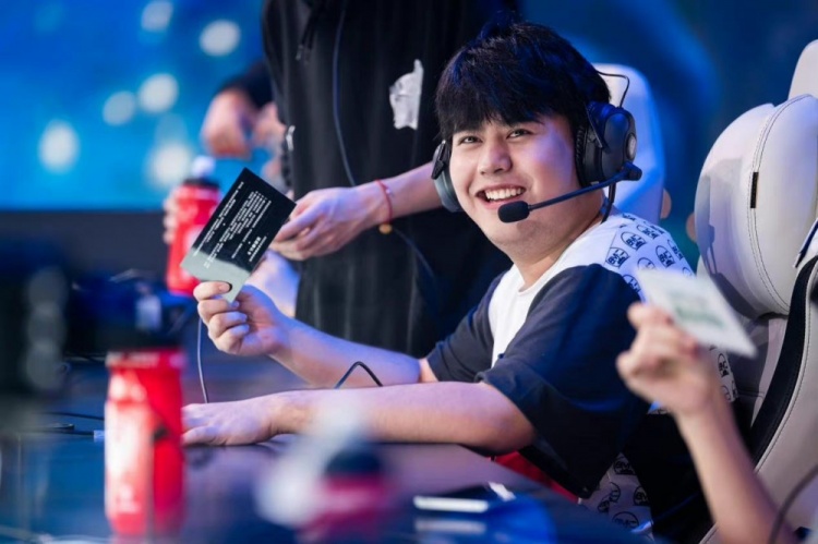 是否持续在 是否持续在